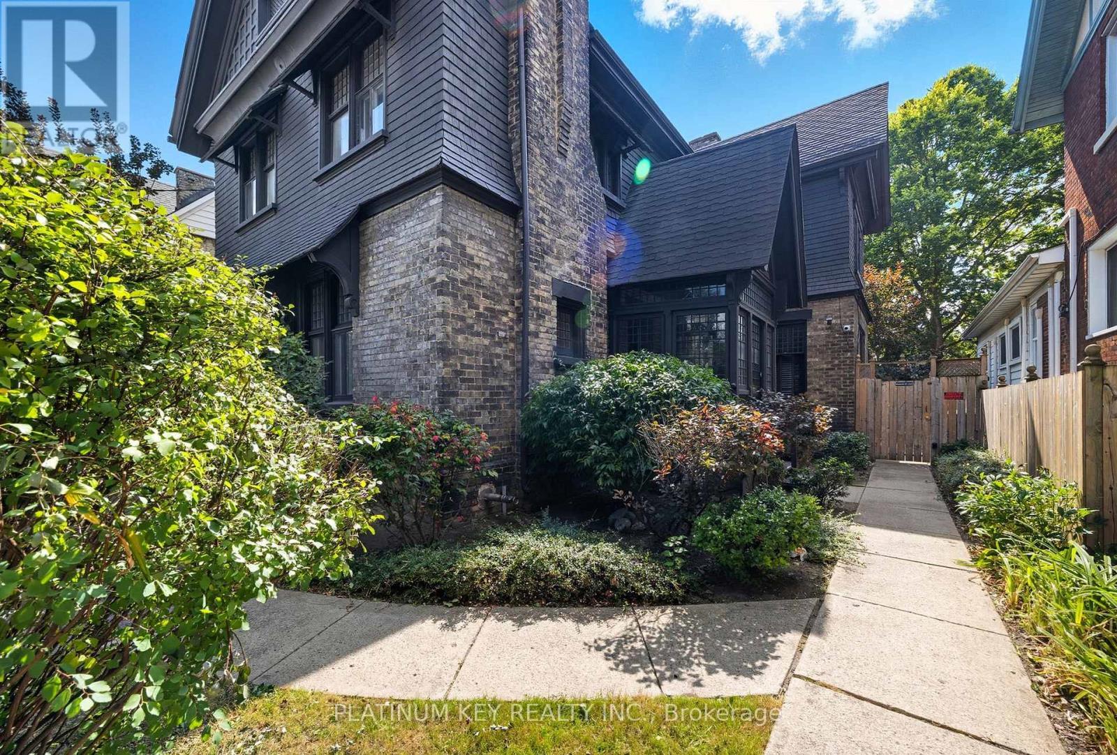 603 Queens Avenue, London East (East F), ON - Outdoor