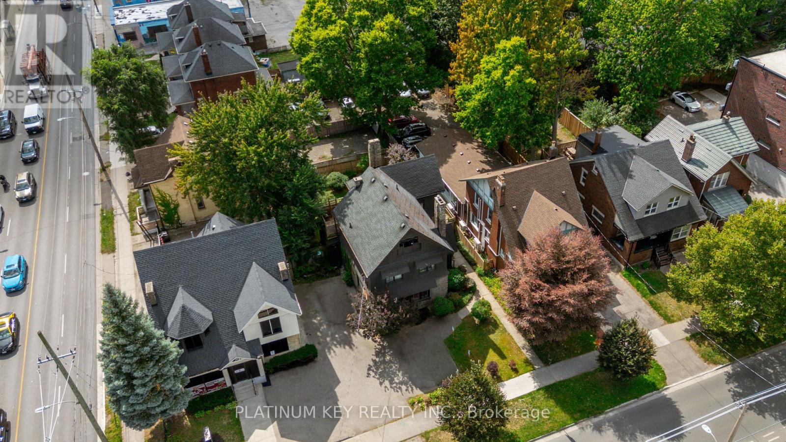 603 Queens Avenue, London East (East F), ON - Outdoor