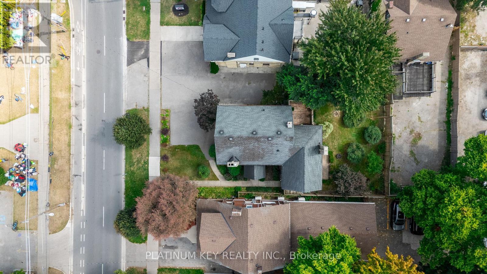 603 Queens Avenue, London East (East F), ON - Outdoor