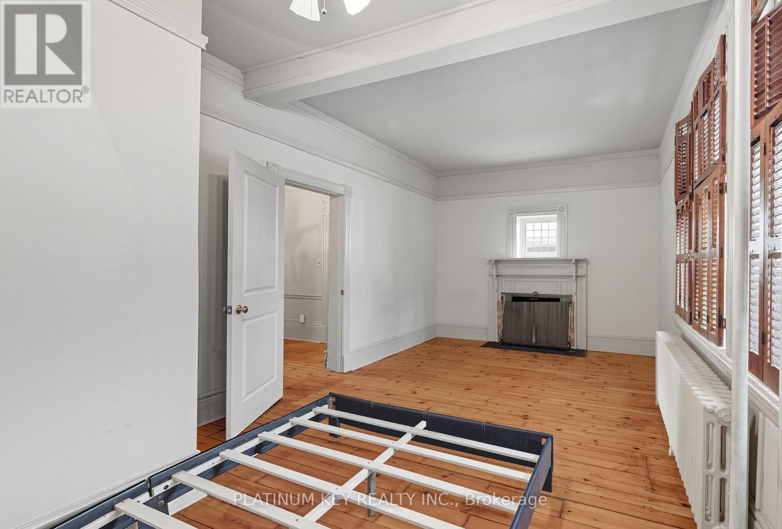 603 Queens Avenue, London East (East F), ON - Indoor