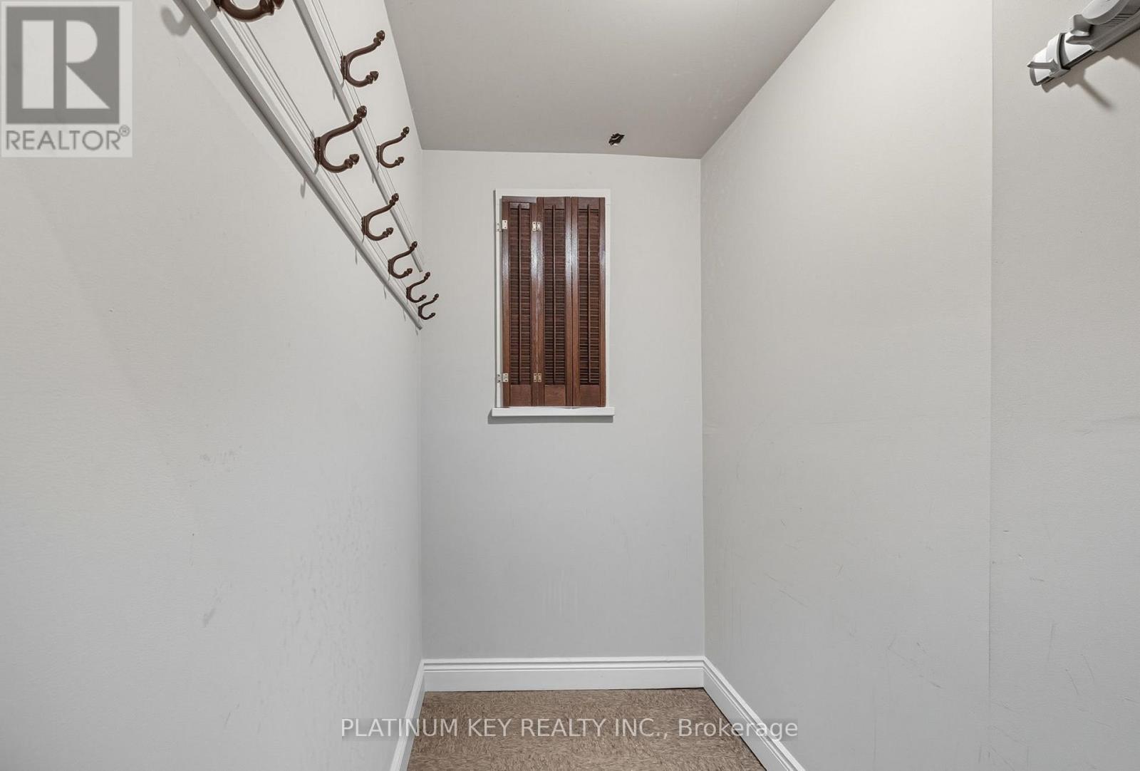 603 Queens Avenue, London East (East F), ON - Indoor Photo Showing Other Room