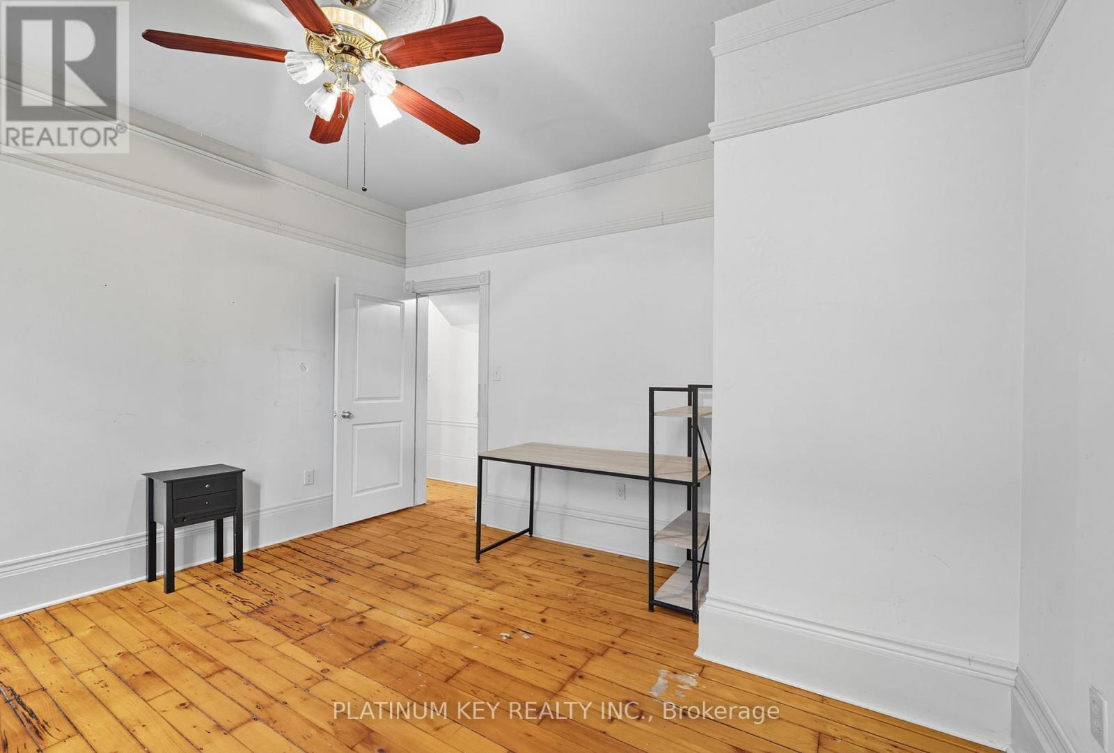 603 Queens Avenue, London East (East F), ON - Indoor Photo Showing Other Room