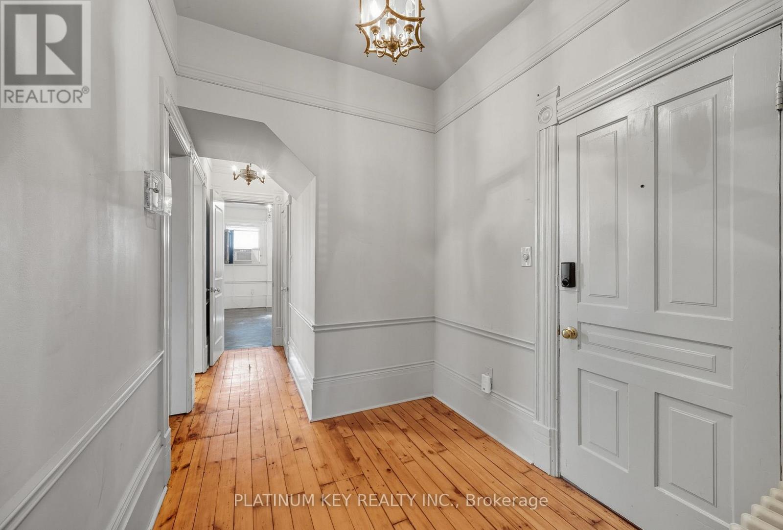 603 Queens Avenue, London East (East F), ON - Indoor Photo Showing Other Room