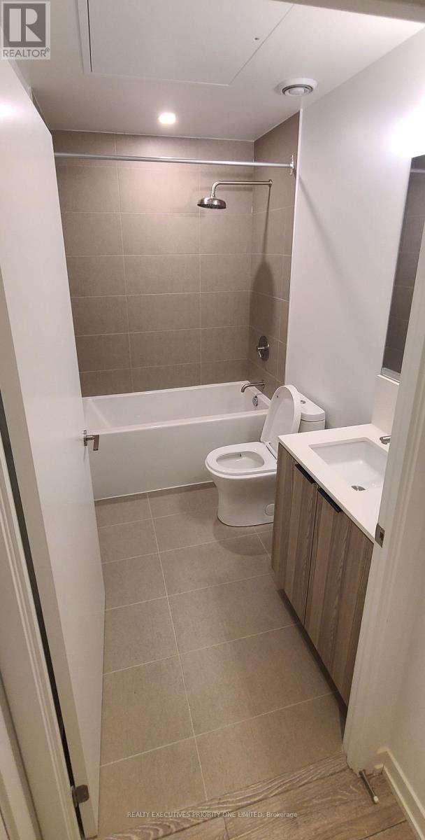 319 - 55 Mercer Street, Toronto, ON - Indoor Photo Showing Bathroom