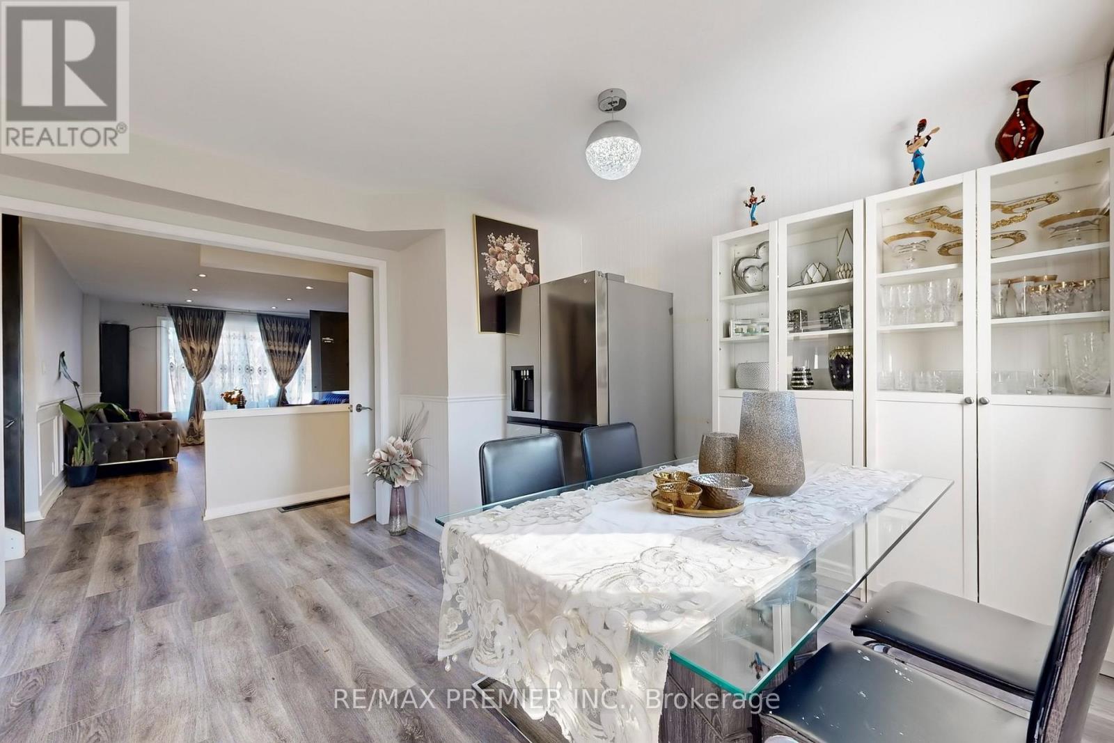 888 Krosno Boulevard, Pickering, ON - Indoor