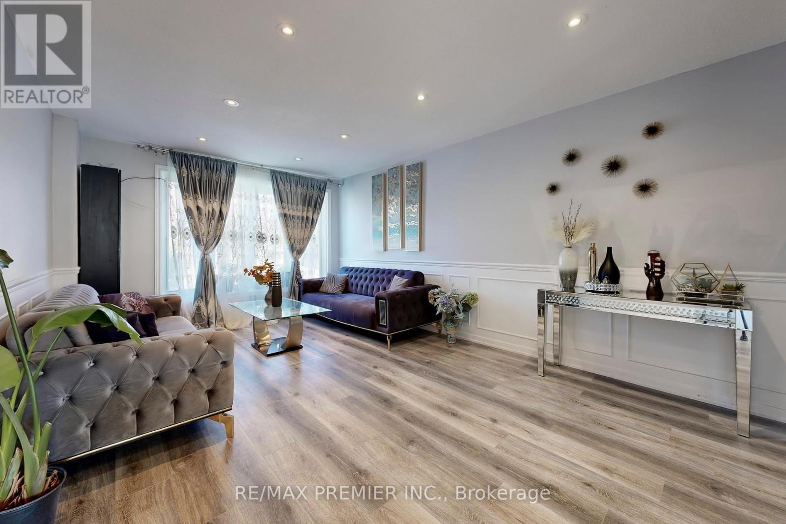 888 Krosno Boulevard, Pickering, ON - Indoor