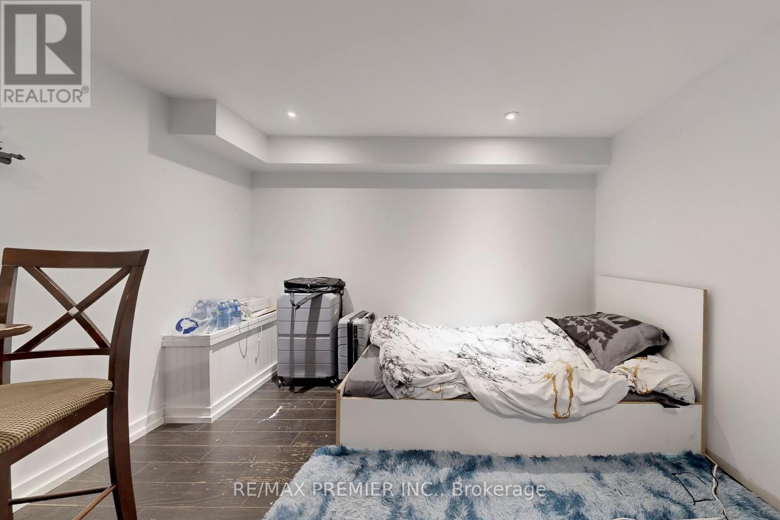 888 Krosno Boulevard, Pickering, ON - Indoor Photo Showing Bedroom