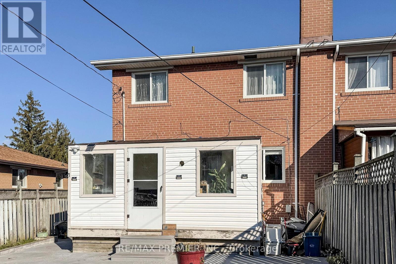 888 Krosno Boulevard, Pickering, ON - Outdoor With Exterior