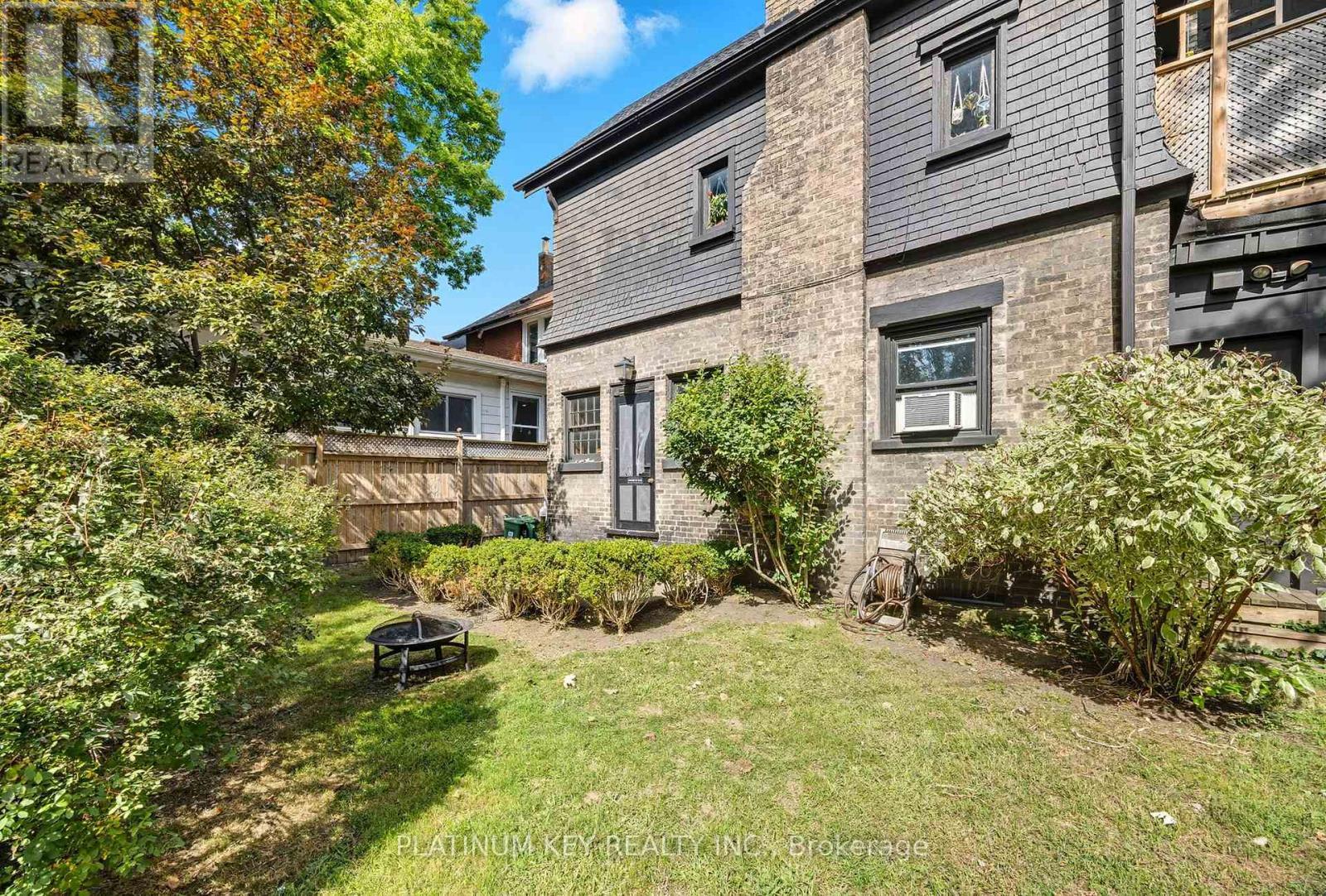 603 Queens Avenue, London East (East F), ON - Outdoor