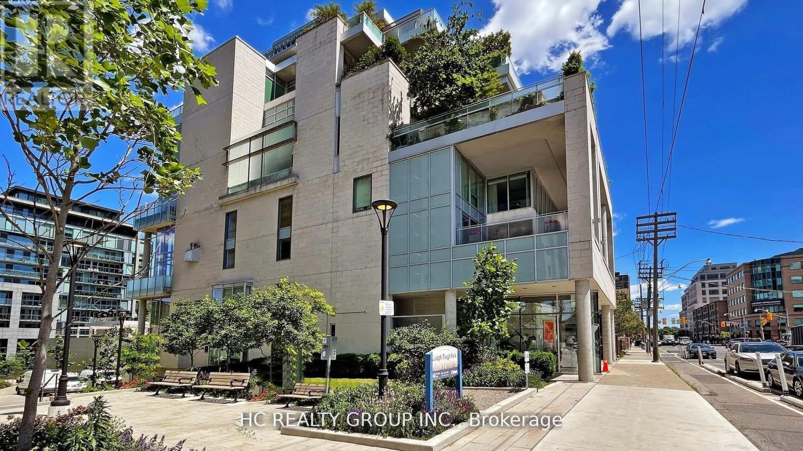 302 - 238 Davenport Road, Toronto, ON - Outdoor