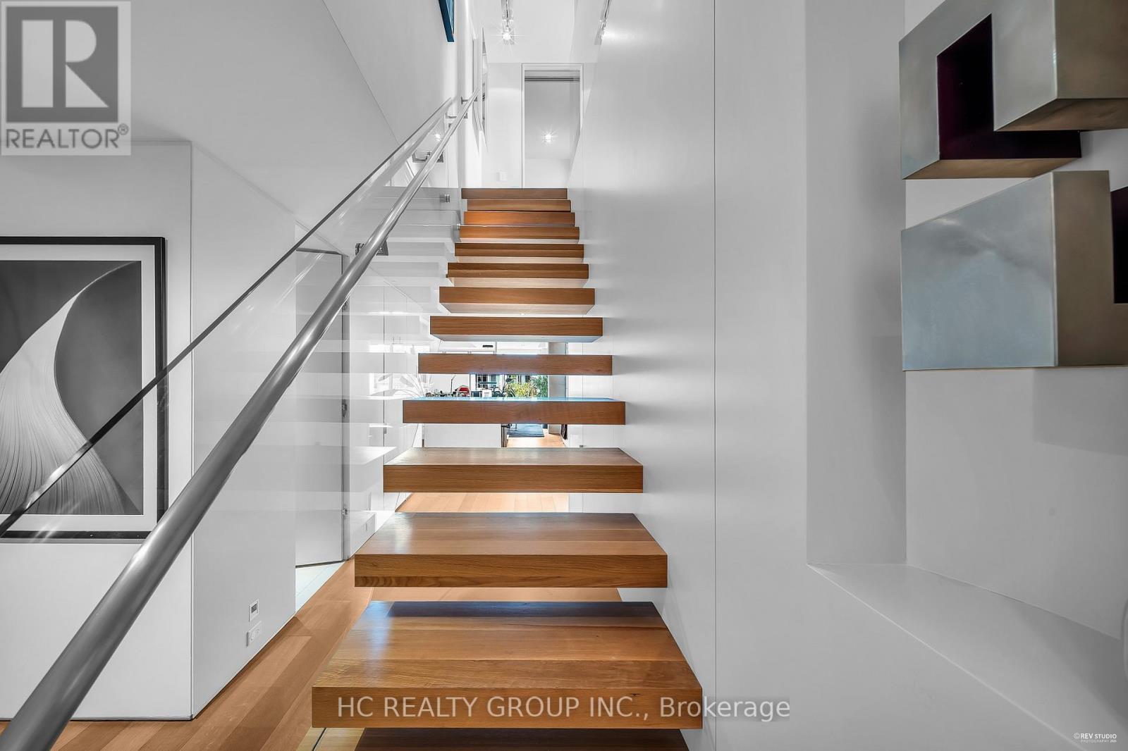 302 - 238 Davenport Road, Toronto, ON - Indoor Photo Showing Other Room