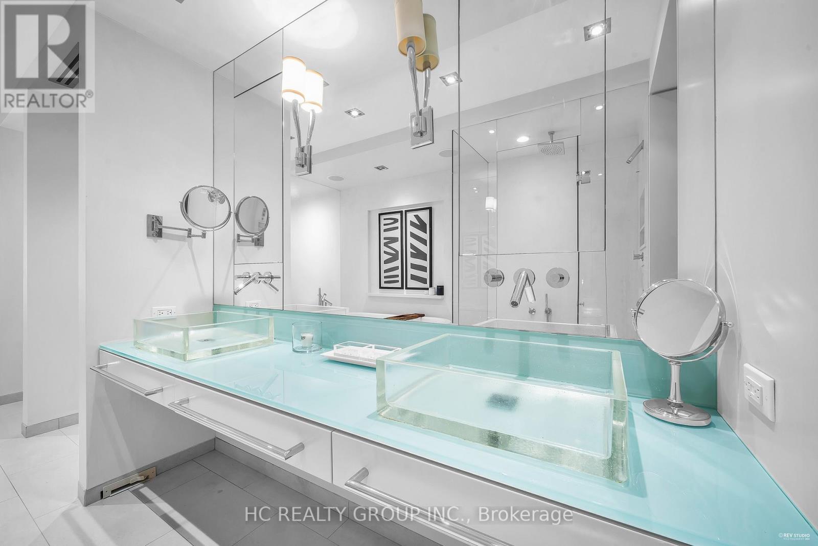 302 - 238 Davenport Road, Toronto, ON - Indoor Photo Showing Other Room