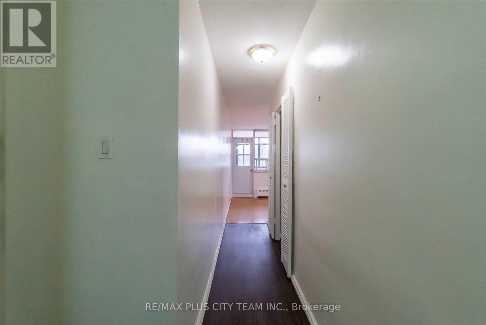 311 - 3311 Kingston Road, Toronto, ON - Indoor Photo Showing Other Room