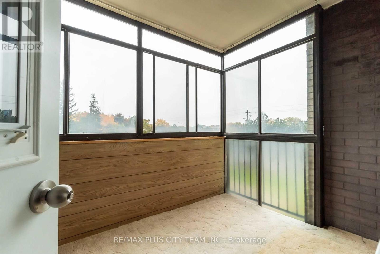 311 - 3311 Kingston Road, Toronto, ON - Indoor Photo Showing Other Room