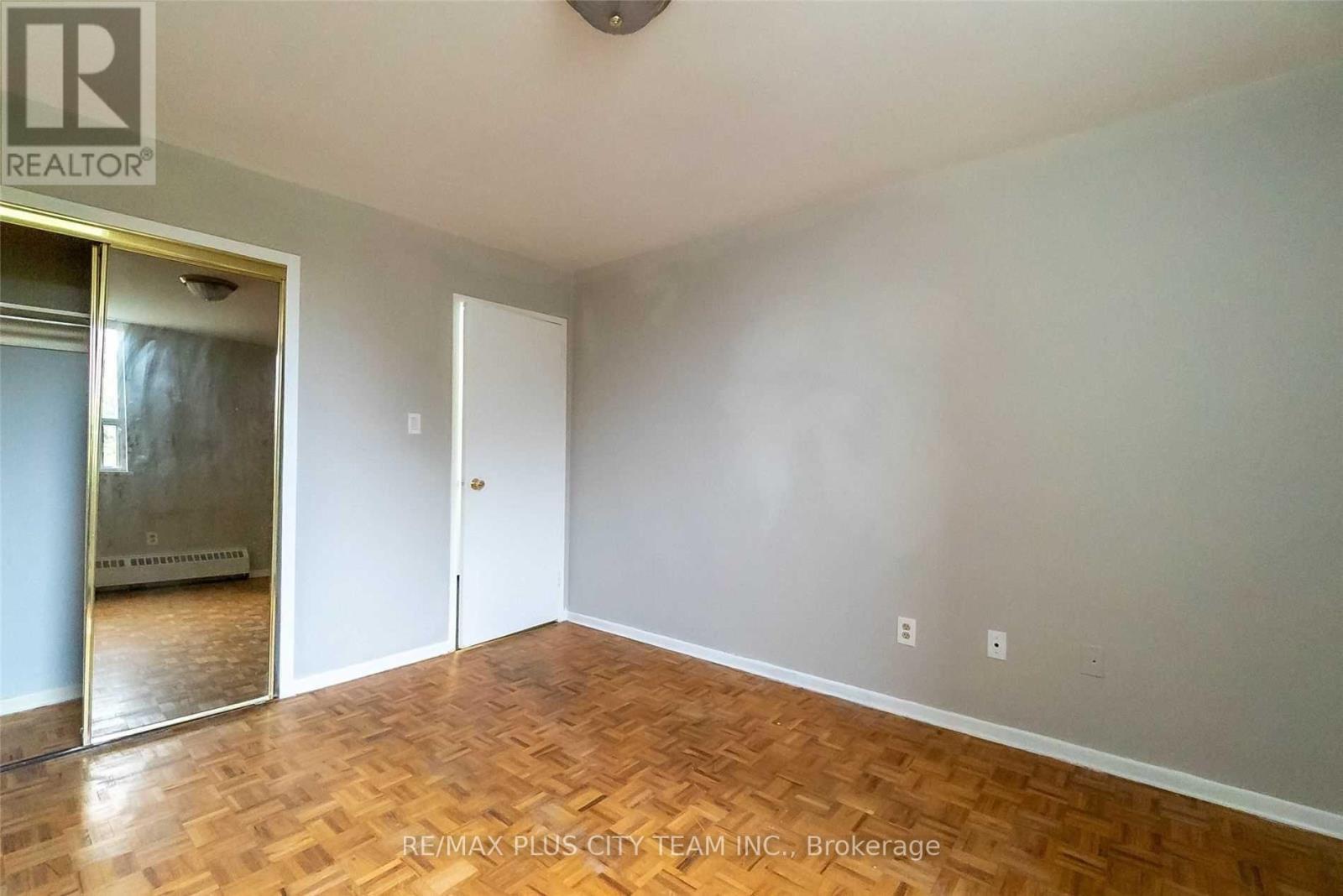 311 - 3311 Kingston Road, Toronto, ON - Indoor Photo Showing Other Room