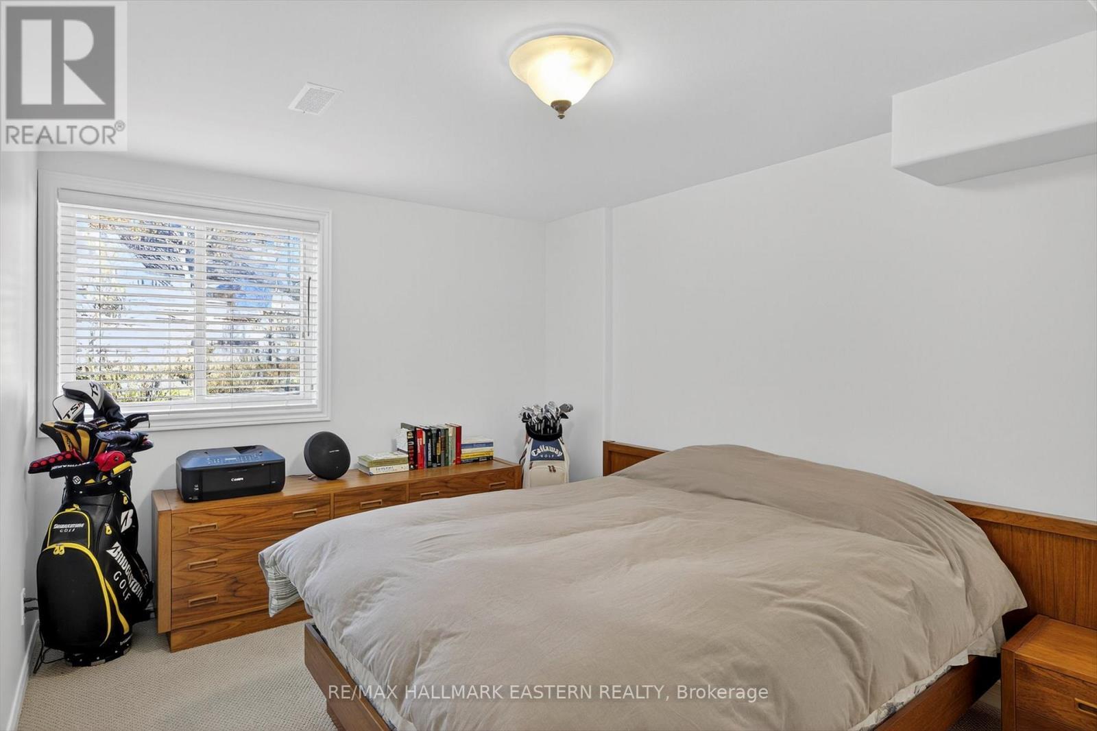 #1 - 929 Wentworth Street, Peterborough (Otonabee Ward 1), ON - Indoor Photo Showing Bedroom