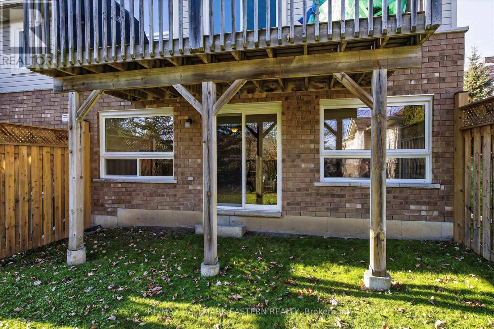 #1 - 929 Wentworth Street, Peterborough (Otonabee Ward 1), ON - Outdoor