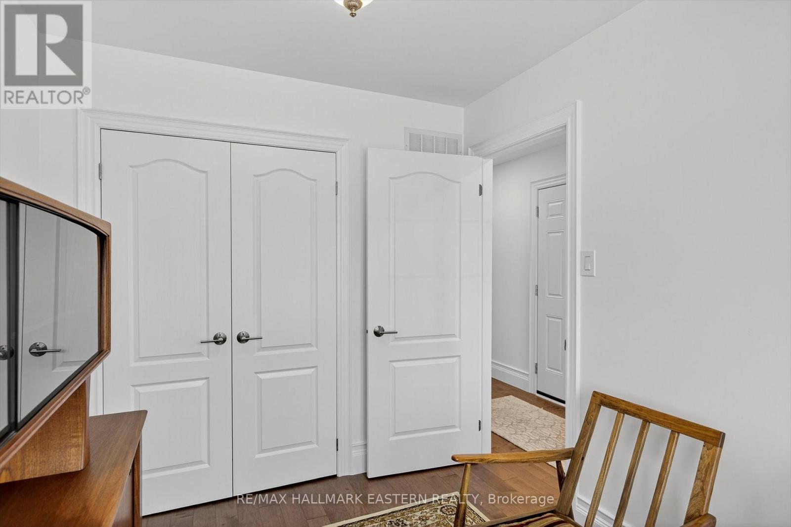 #1 - 929 Wentworth Street, Peterborough (Otonabee Ward 1), ON - Indoor