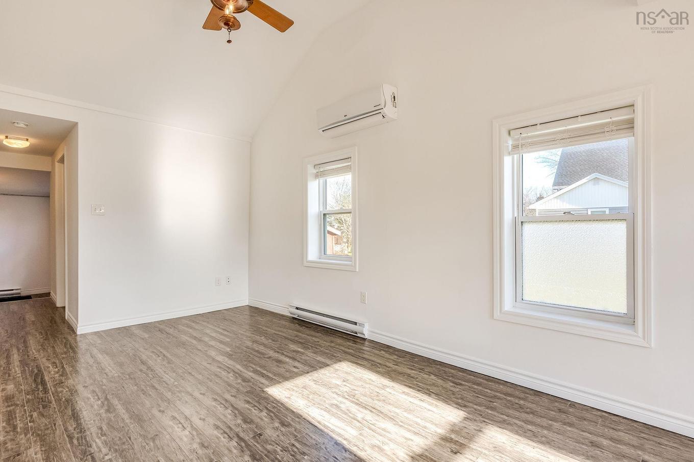 18 School Street, Hantsport, NS