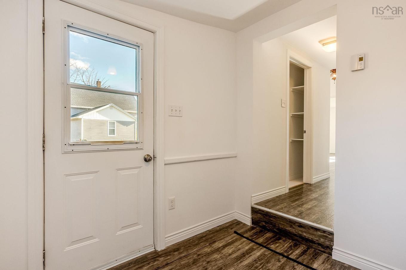 18 School Street, Hantsport, NS