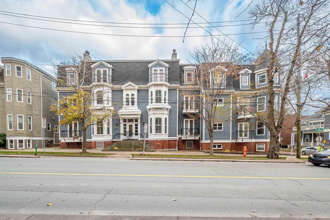 5 1049 South Park Street, Halifax, NS