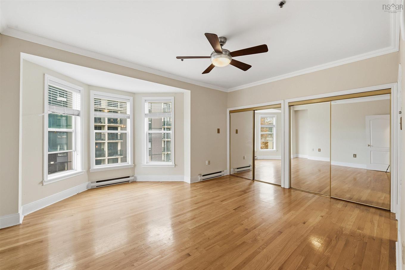 5 1049 South Park Street, Halifax, NS