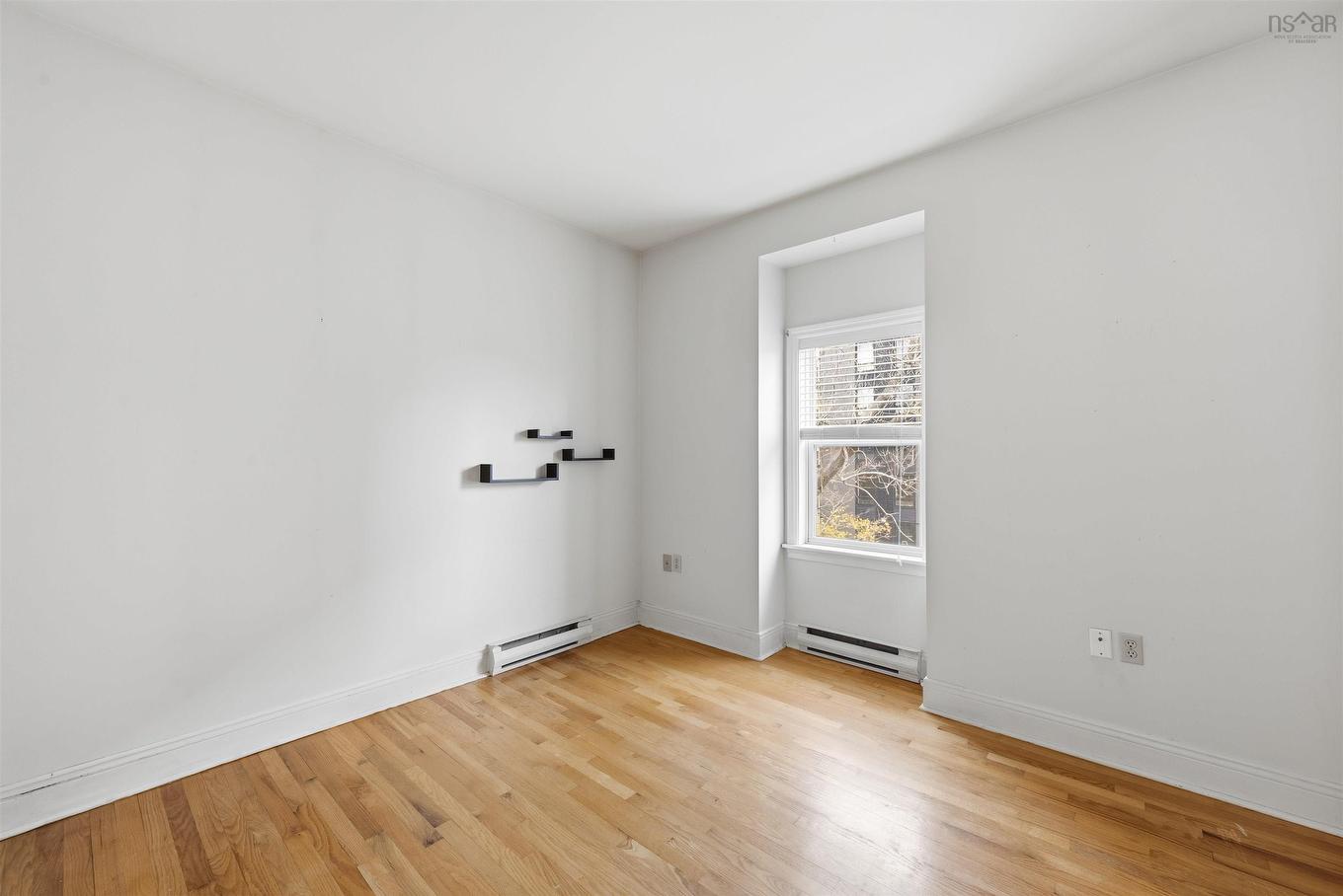 5 1049 South Park Street, Halifax, NS