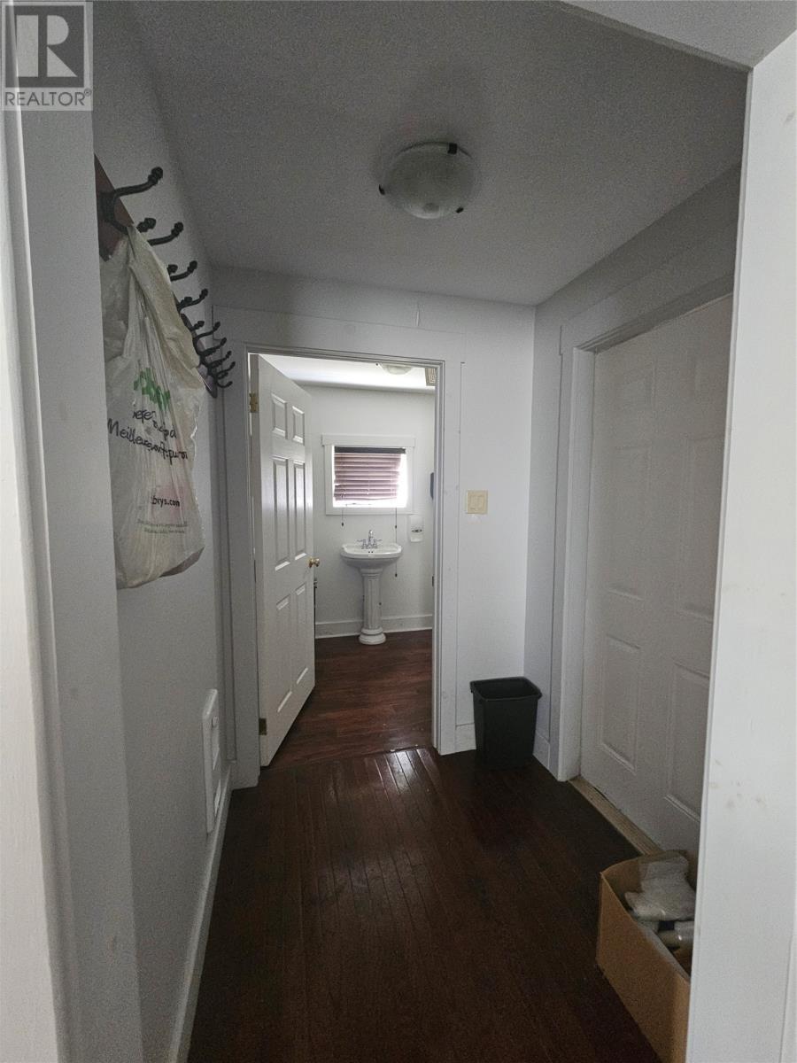 28 Seaview Drive, Burin, NL