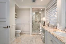 Ensuite bathroom -