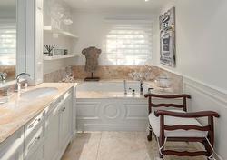 Ensuite bathroom -