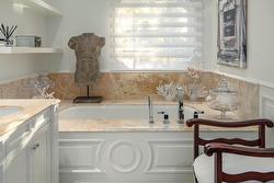 Ensuite bathroom -