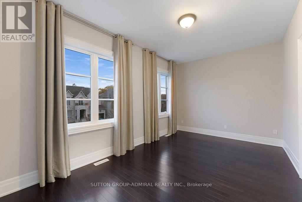 21 Day Lily Crescent, Richmond Hill, ON - Indoor Photo Showing Other Room