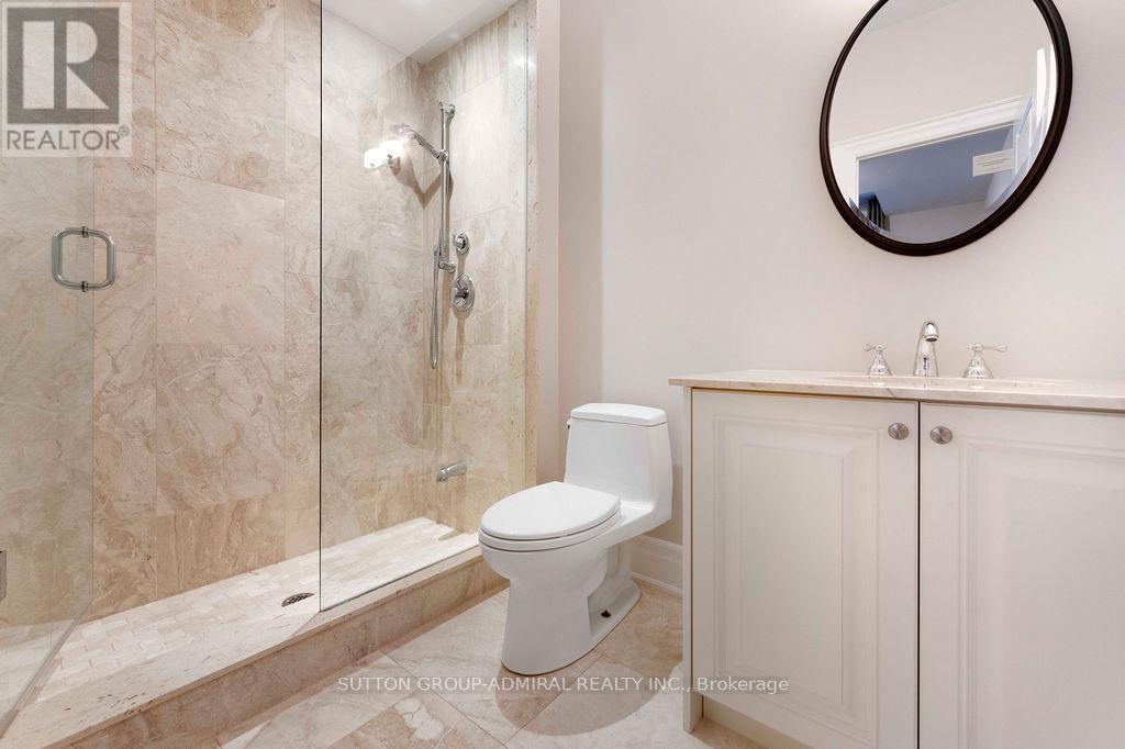 21 Day Lily Crescent, Richmond Hill, ON - Indoor Photo Showing Bathroom