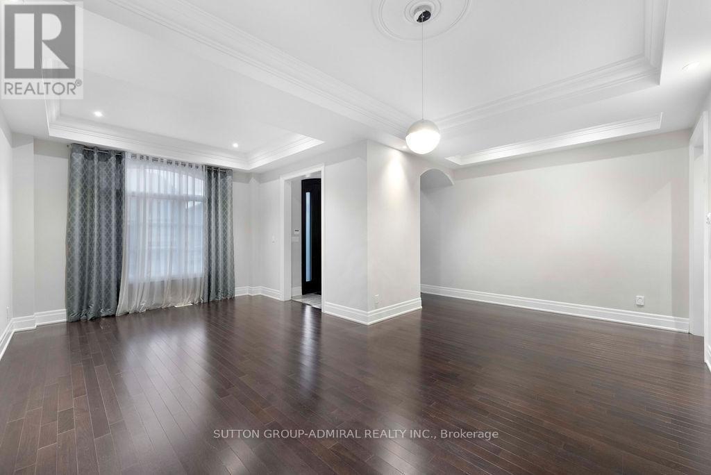 21 Day Lily Crescent, Richmond Hill, ON - Indoor Photo Showing Other Room