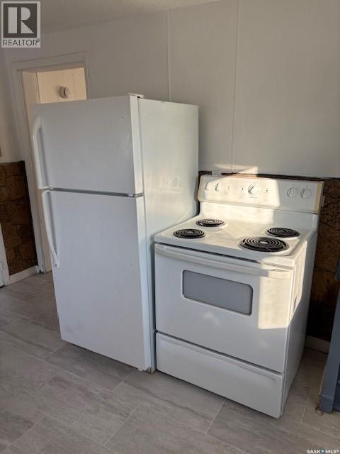 134 2Nd Avenue W, Canora, SK - Indoor Photo Showing Kitchen