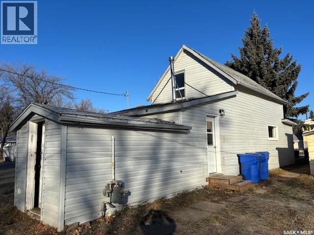 134 2Nd Avenue W, Canora, SK - Outdoor