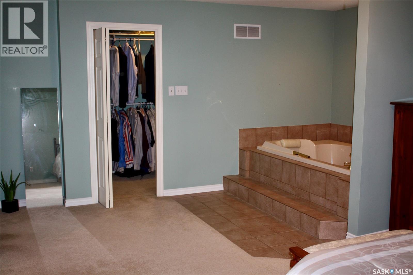 31 Queen Street, Clavet, SK - Indoor Photo Showing Other Room