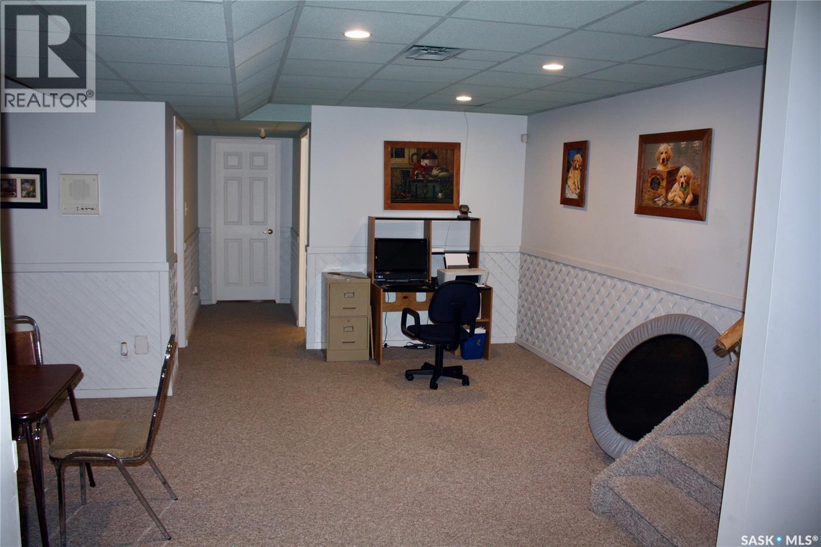 31 Queen Street, Clavet, SK - Indoor Photo Showing Other Room