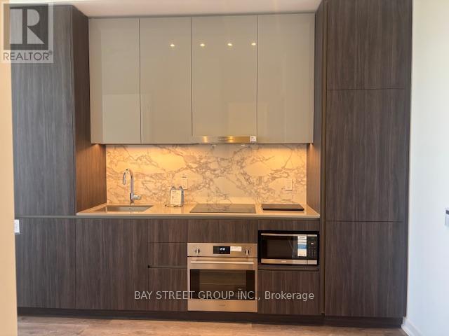 2703 - 8 Interchange Way Street, Vaughan, ON - Indoor Photo Showing Other Room