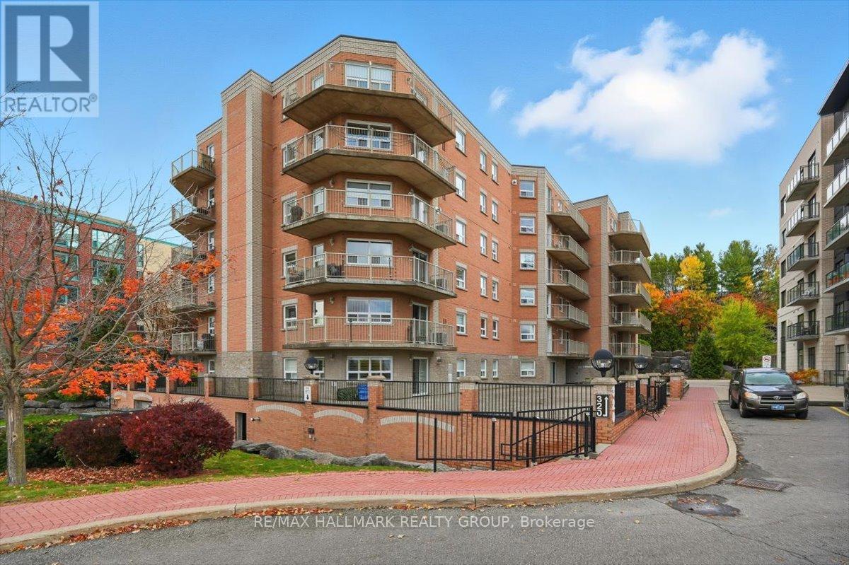 Welcome to 320 Centrum! - 206 - 320 Centrum Boulevard, Ottawa, ON - Outdoor With Balcony