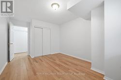 Large 2nd bedroom fits King Size Bed -