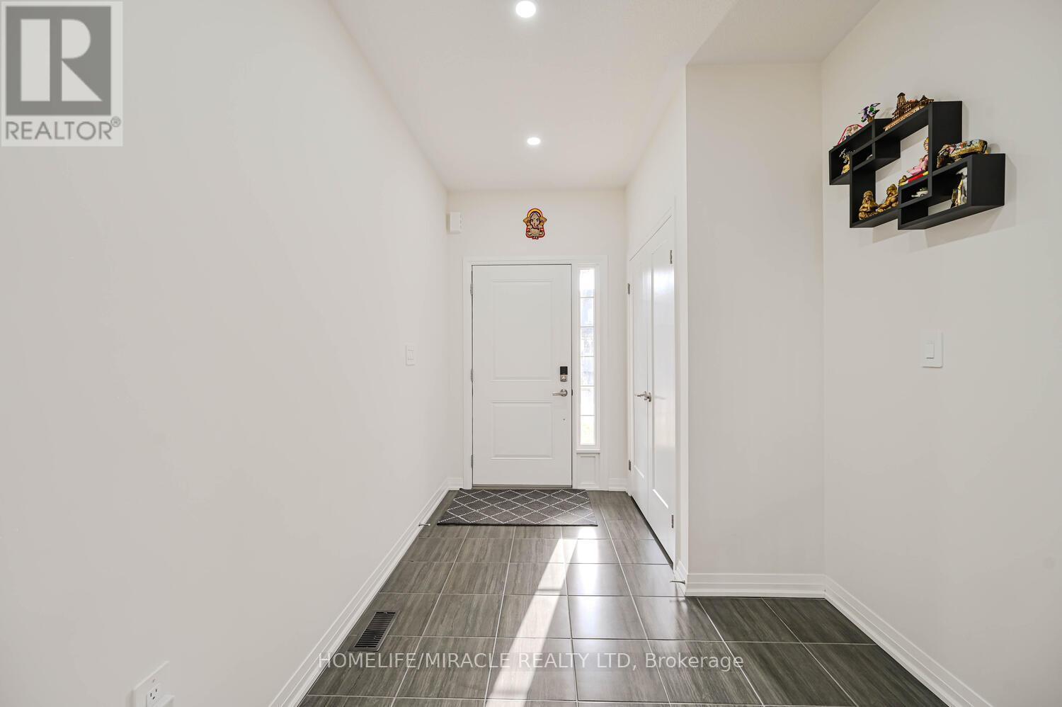 160 Cittadella Boulevard, Hamilton, ON - Indoor Photo Showing Other Room