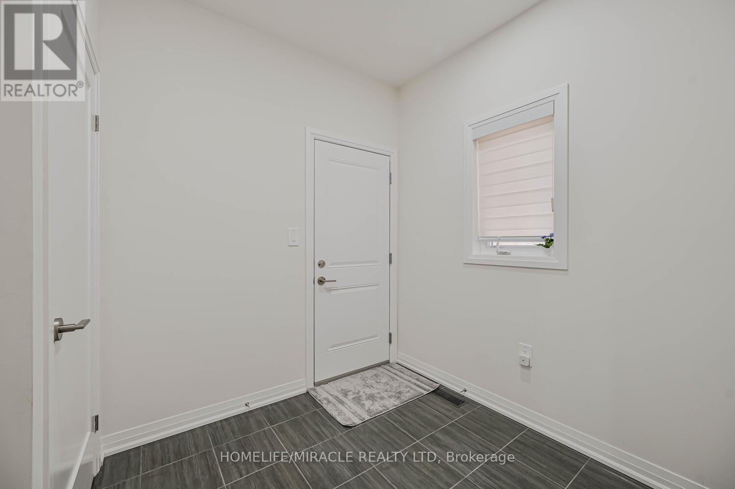 160 Cittadella Boulevard, Hamilton, ON - Indoor Photo Showing Other Room
