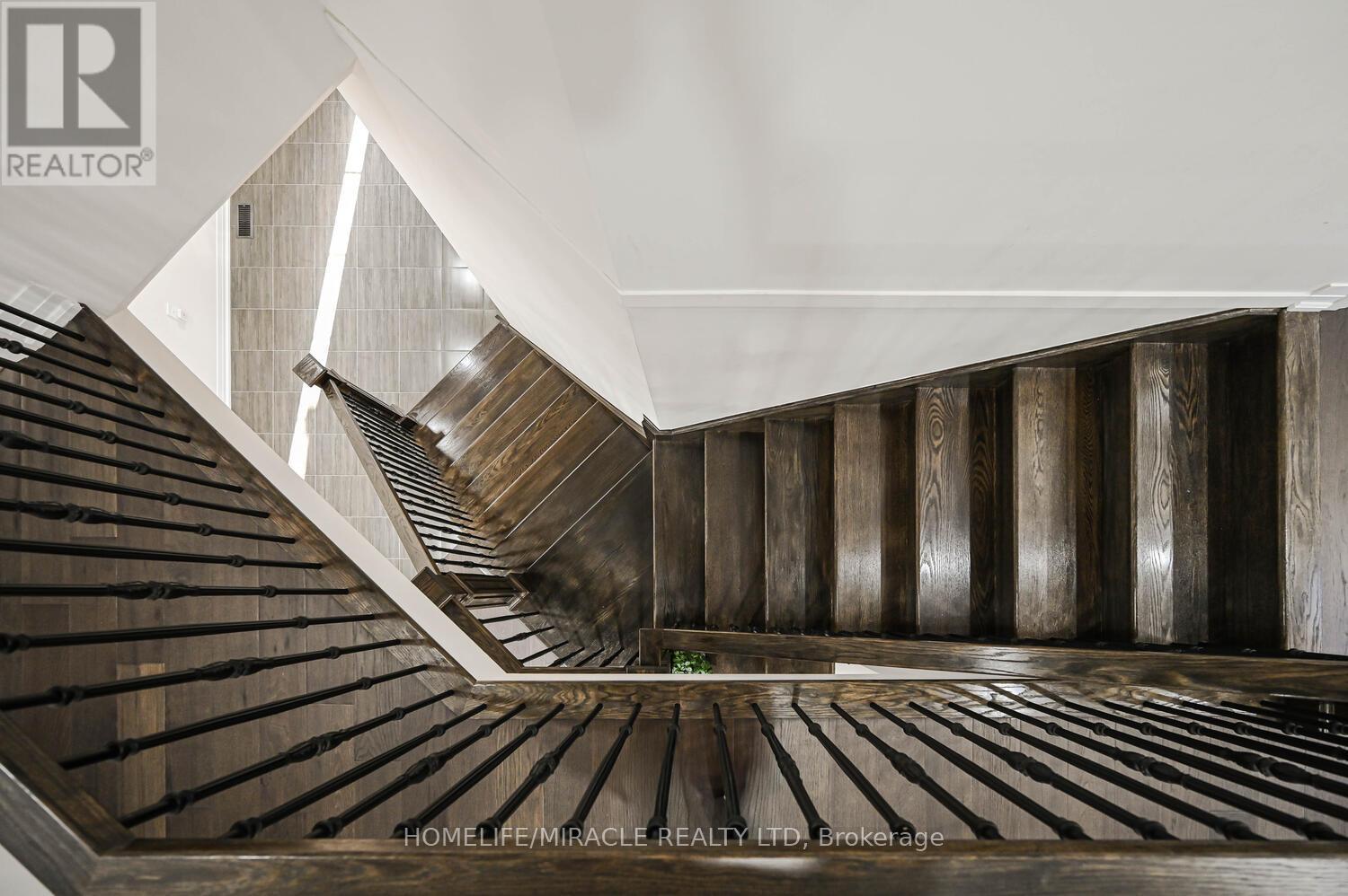 160 Cittadella Boulevard, Hamilton, ON - Indoor Photo Showing Other Room