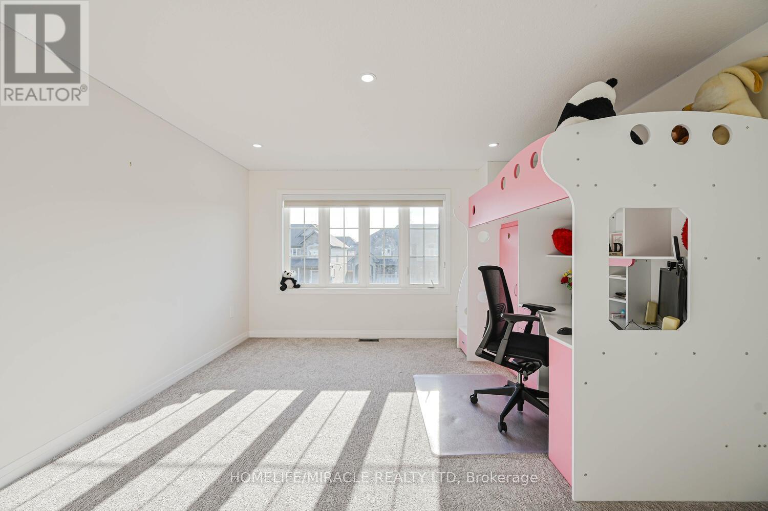 160 Cittadella Boulevard, Hamilton, ON - Indoor