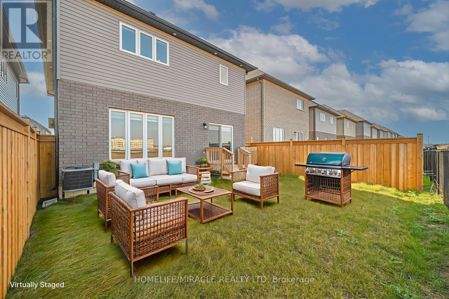 160 Cittadella Boulevard, Hamilton, ON - Outdoor With Deck Patio Veranda With Exterior
