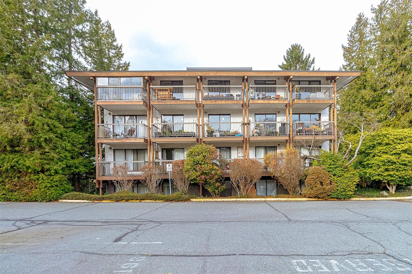 419-1005 Mckenzie Ave, Saanich, BC - Outdoor With Balcony With Facade