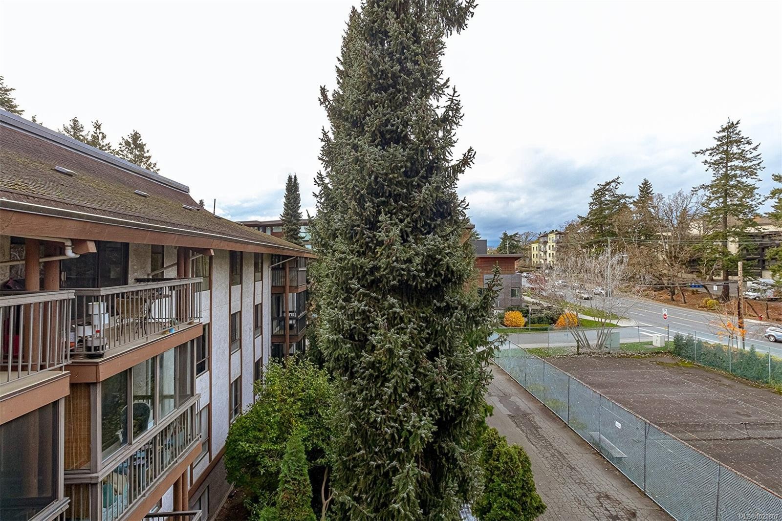 419-1005 Mckenzie Ave, Saanich, BC - Outdoor With Balcony