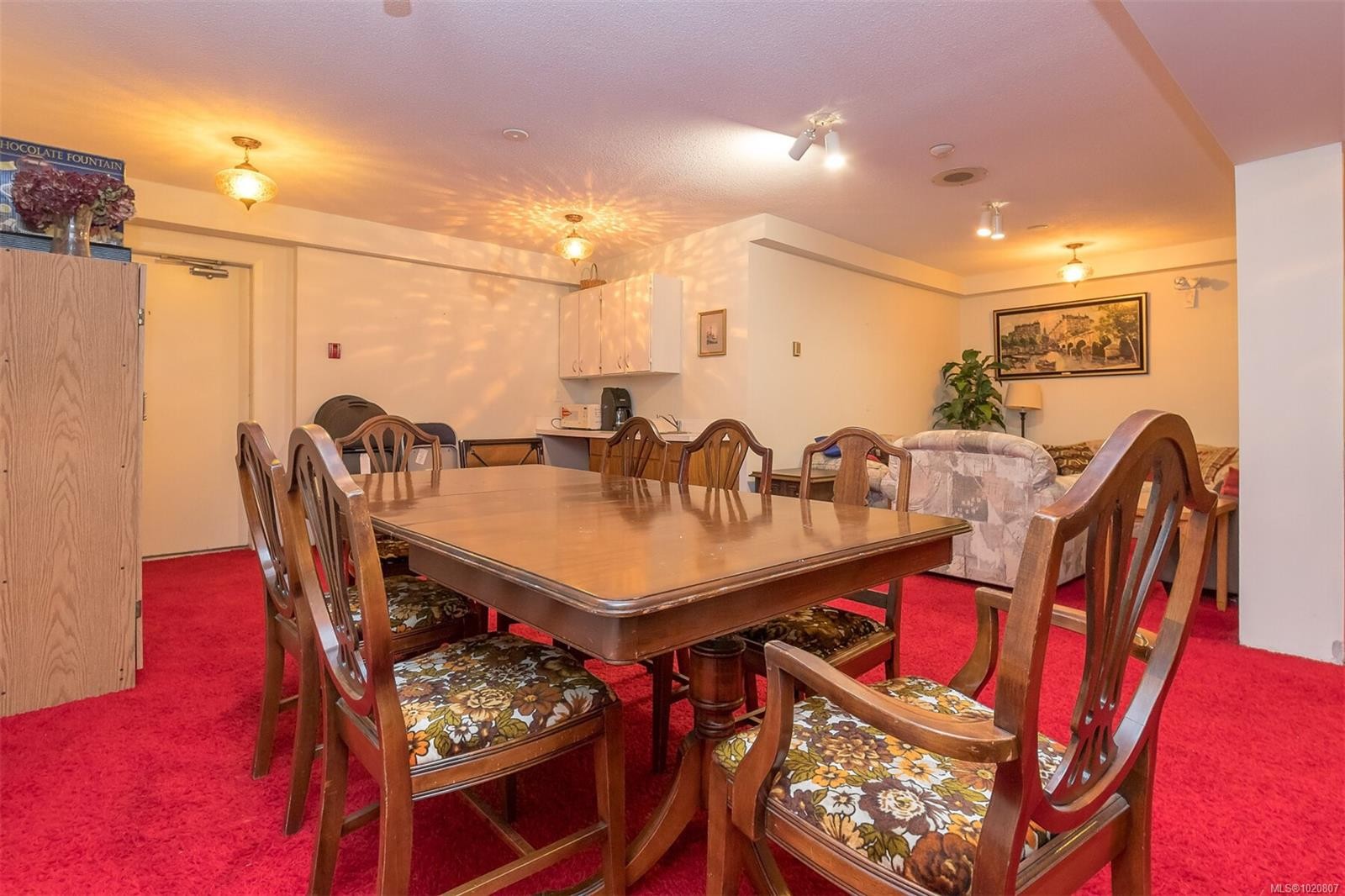 419-1005 Mckenzie Ave, Saanich, BC - Indoor Photo Showing Dining Room
