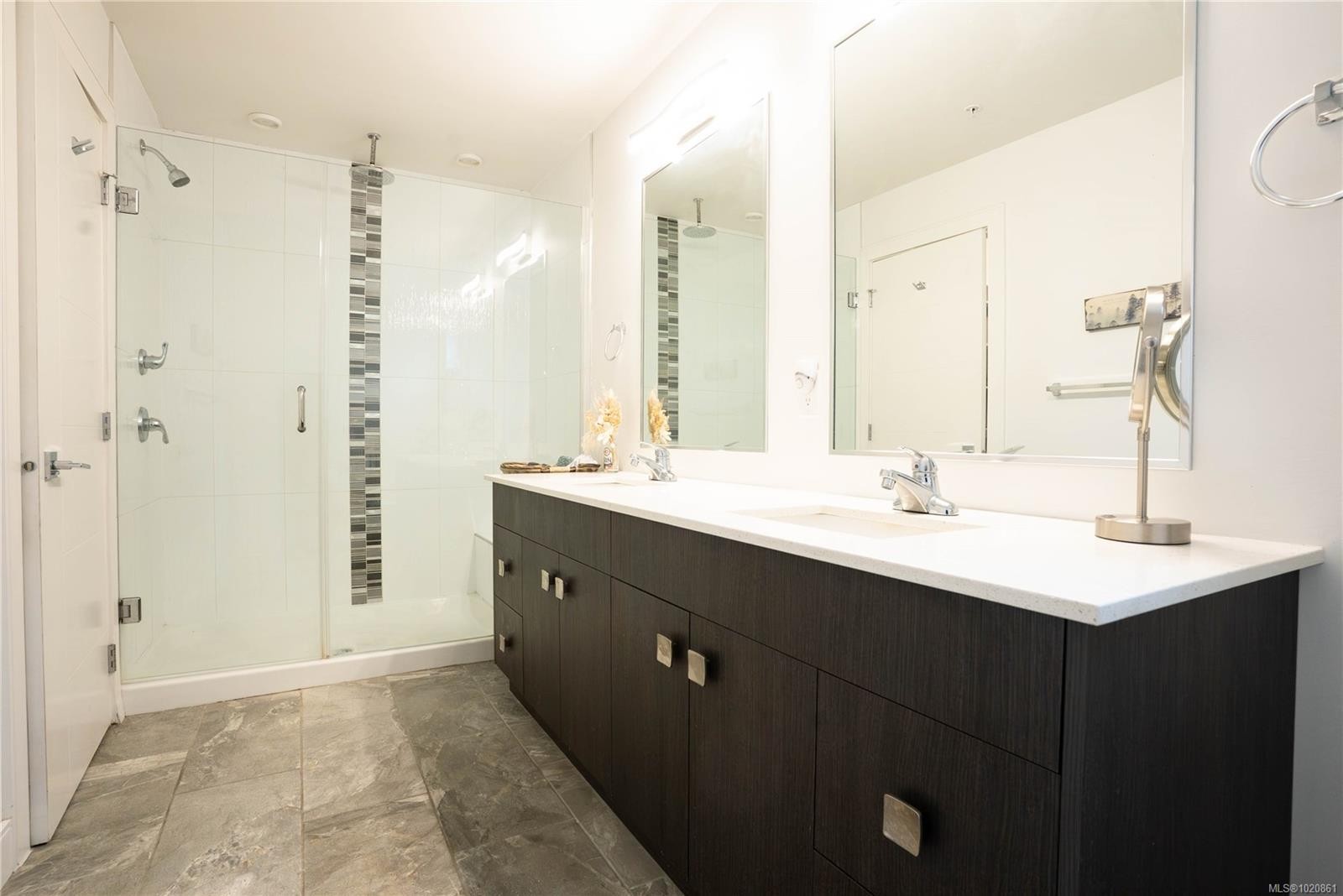 117-300 Phelps Ave, Langford, BC